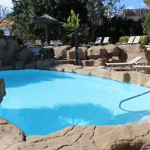  Hotel The Red Farm Relais &
