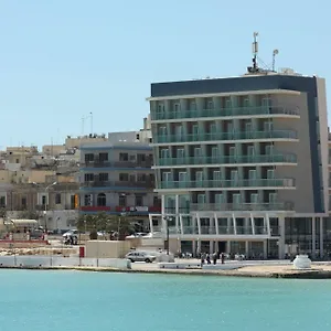 Water's Edge Birżebbuġa